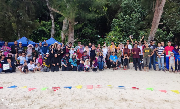 Unforgettable Big Family Team Building Adventure at Rainbow Island Sepanggar